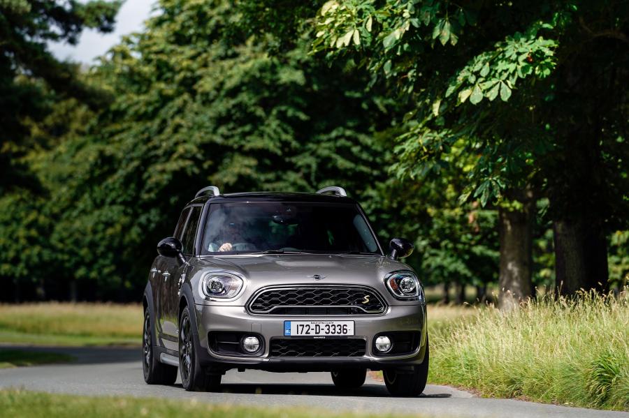  Mini Cooper S E Countryman ALL4 (F60) 2017 года  (UK) (фото 9 из 28)